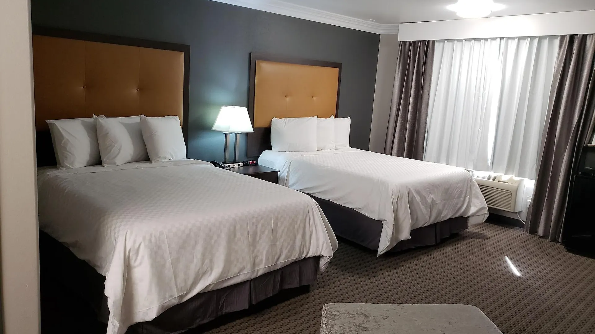 Portofino Inn Burbank 2*,
